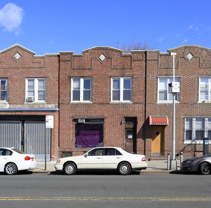 805 Allerton Ave in Bronx, NY - Building Photo