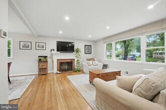 1810 Susquehannock Dr in McLean, VA - Building Photo - Building Photo