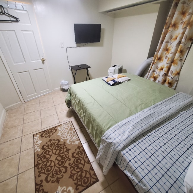 524 Timpson Pl in Bronx, NY - Foto de edificio - Building Photo