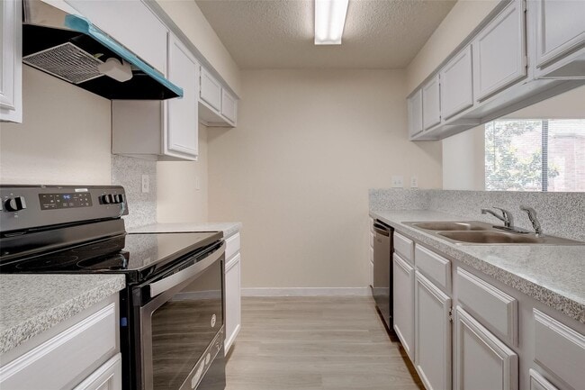 property at 10166 Oakberry St