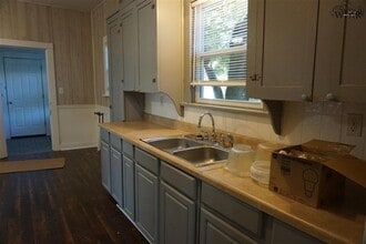 1114 Monroe St in Wichita Falls, TX - Building Photo - Building Photo