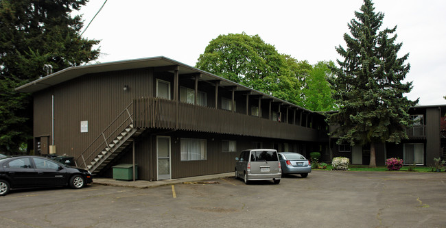 Westen Manor in Eugene, OR - Building Photo - Building Photo