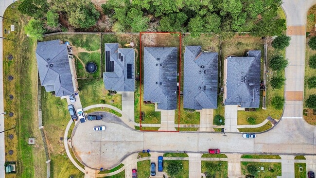 property at 211 Pleasant Hl Wy