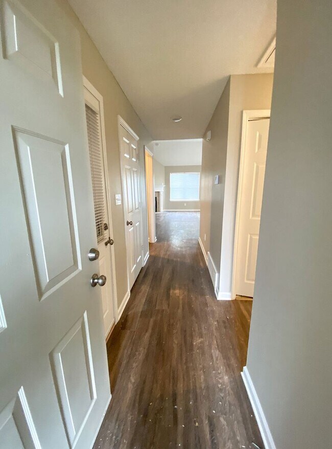 1428 Siskin Dr in Cordova, TN - Building Photo - Building Photo