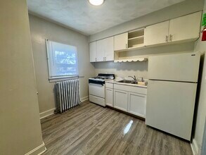 1622 Washington St in Davenport, IA - Foto de edificio - Building Photo