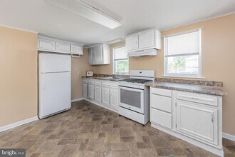 18 Main St in Pennsville, NJ - Building Photo - Building Photo