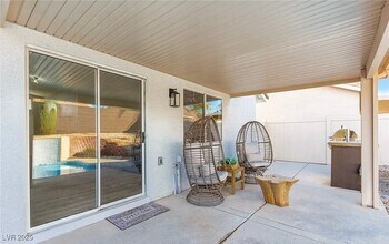 1408 Laughing Larkspur Ave in North Las Vegas, NV - Building Photo - Building Photo
