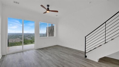 21200 Portsmouth Cv E in Lago Vista, TX - Building Photo - Building Photo