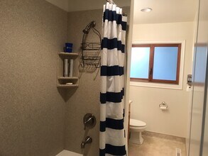 1009 Alexandria Dr in San Diego, CA - Building Photo - Building Photo