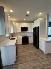 5822 Erik Way in Greenacres, FL - Foto de edificio - Building Photo