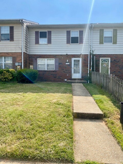 12332 Boncrest Dr in Reisterstown, MD - Building Photo