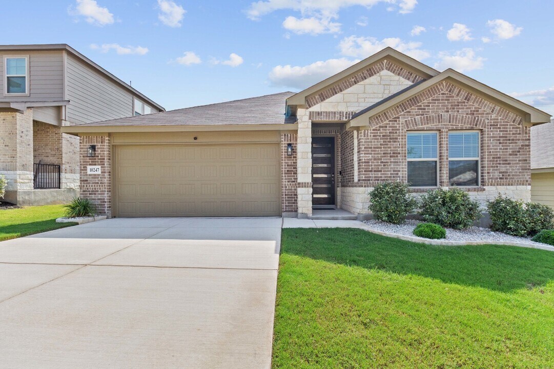 10247 Juniper Oaks in Boerne, TX - Building Photo
