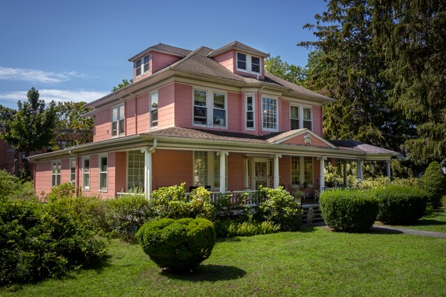 Fairfield Victorian Residences at Sea Cliff in Sea Cliff, NY - Foto de edificio