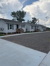 8 S Avenue B in Freeport, TX - Building Photo - Building Photo