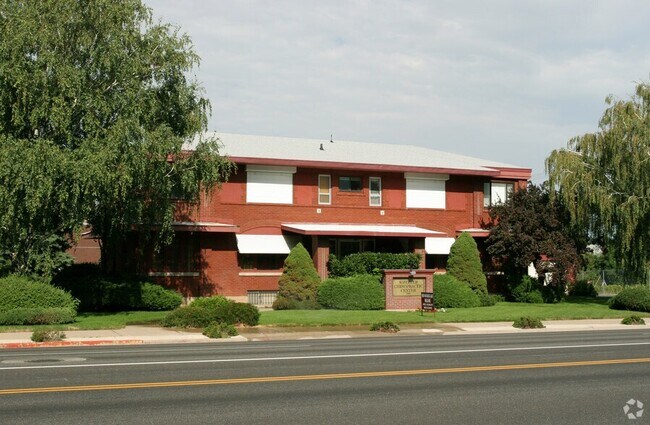 2483 Harrison Blvd in Ogden, UT - Building Photo - Building Photo