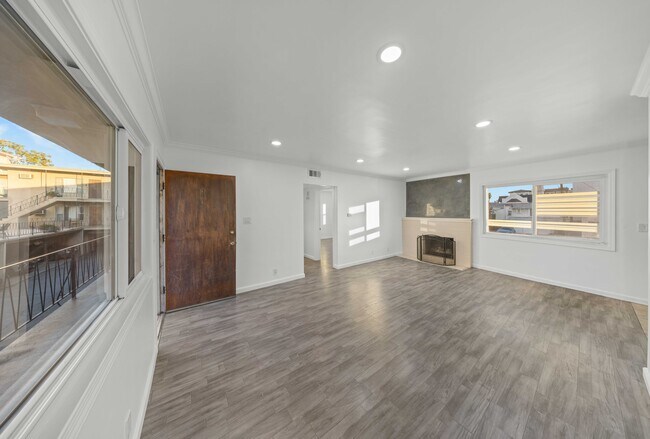 211 E California Ave, Unit 9B in Glendale, CA - Foto de edificio - Building Photo