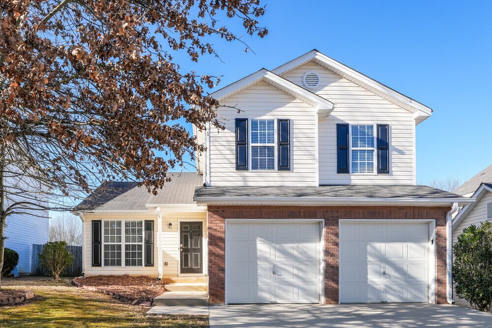 2249 Ligney Creek Ln in Snellville, GA - Building Photo