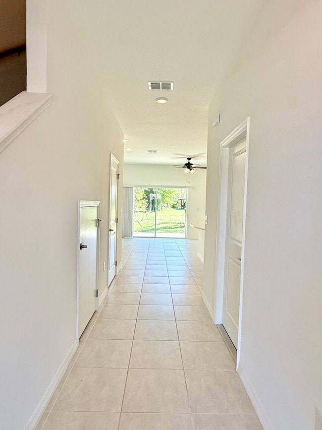 348 Riverfront Wy in Edgewater, FL - Building Photo - Building Photo