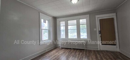 1324 S 2nd St in Allentown, PA - Building Photo - Building Photo