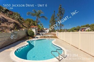 5650 Jackson Dr in La Mesa, CA - Building Photo
