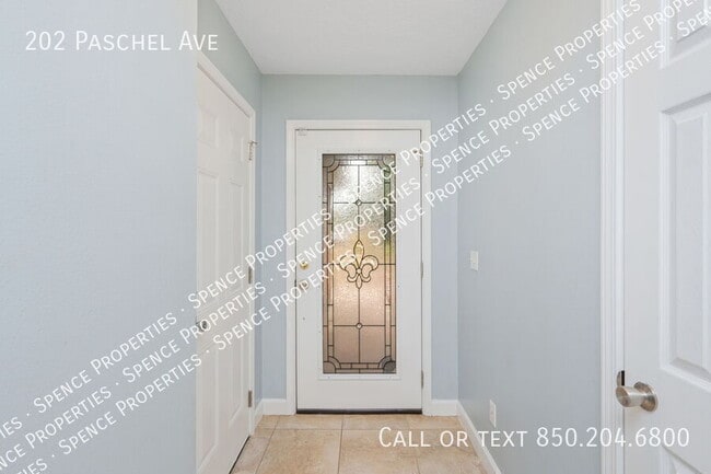 202 Paschel Ave in Mary Esther, FL - Building Photo - Building Photo