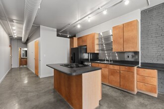 1006 Olive St in St. Louis, MO - Building Photo - Building Photo