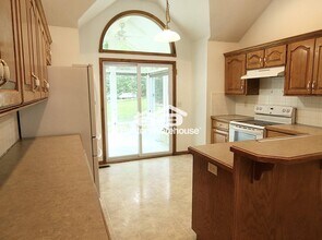 12316 Oak St in Kansas City, MO - Building Photo - Building Photo