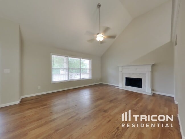 3698 Autumn View Dr in Acworth, GA - Building Photo - Building Photo