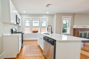 103-105 Tyndall Ave in Providence, RI - Building Photo