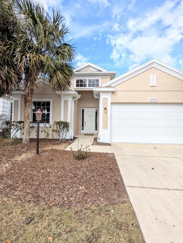 15719 Butterfish Pl in Lakewood Ranch, FL - Building Photo - Building Photo