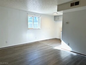 28 Pioneer Dr in Wintersville, OH - Building Photo - Building Photo