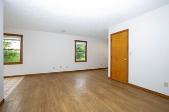 219 Coulter St in Creston, OH - Building Photo - Building Photo