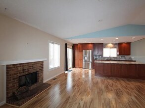 4053 S Olathe Ct in Aurora, CO - Building Photo - Building Photo