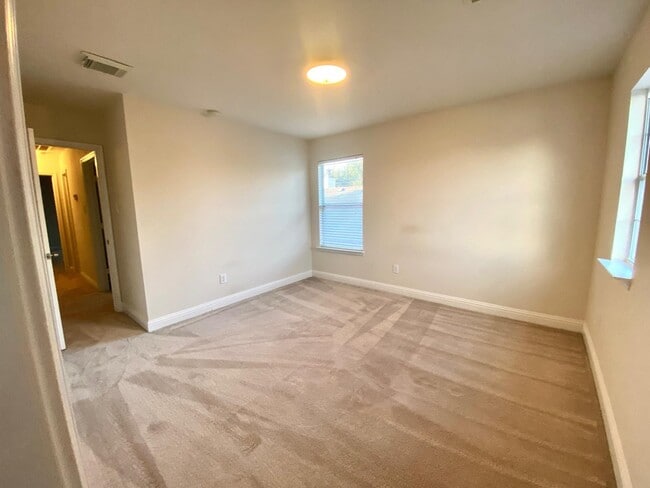 property at 518 Remington Chase Ct