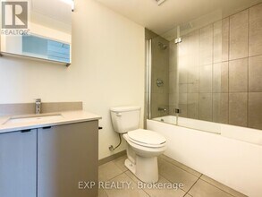 770 Somerset St W in Ottawa, ON - Building Photo - Building Photo