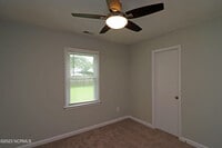 498 Hemlock Dr photo'