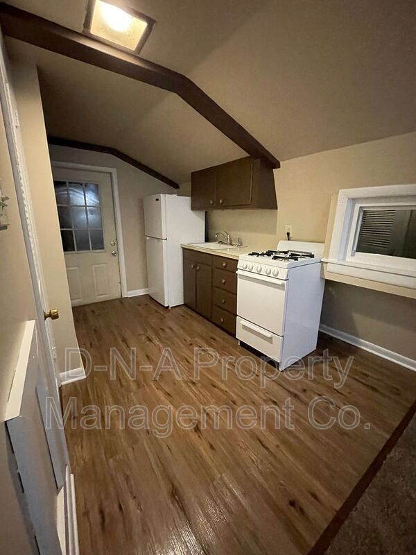 106 3rd St in Gouldsboro, PA - Building Photo - Building Photo
