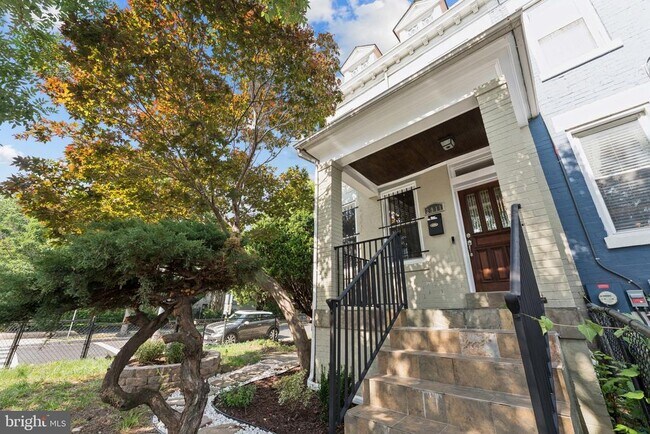 property at 2911 Sherman Ave NW