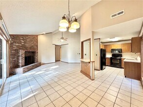 2722 Coy Kaylor Dr in Fayetteville, AR - Building Photo - Building Photo