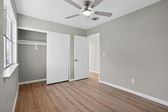 5103 Devon Green Dr in Katy, TX - Building Photo - Building Photo