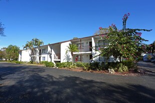 Parkside Villas Apartments