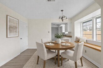 9816 Teasdale Terrace in Austin, TX - Building Photo - Building Photo