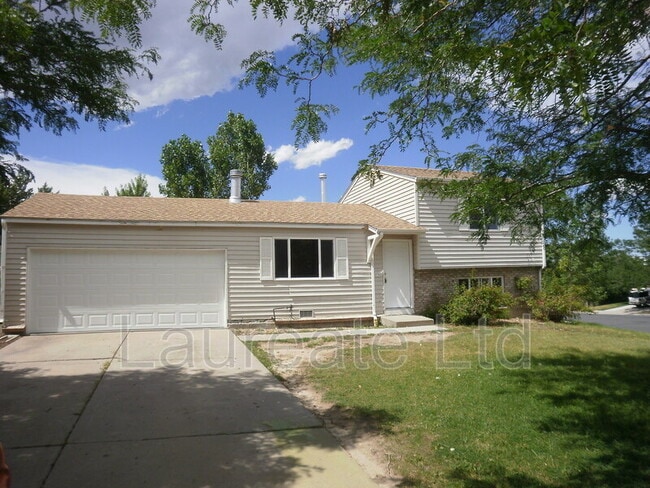 property at 17312 E Wagontrail Pkwy