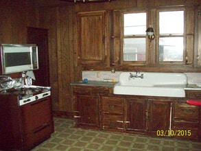 817 W Columbia St in Farmington, MO - Building Photo - Building Photo