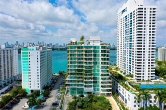 1300 Monad Ter in Miami Beach, FL - Foto de edificio - Building Photo