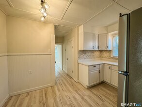 74 Stewart St in Bristol, CT - Building Photo - Building Photo