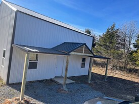 328 Stone Mountain Rd in Conway, AR - Building Photo