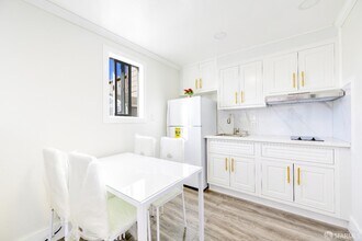 2371 30th Ave in San Francisco, CA - Building Photo - Building Photo