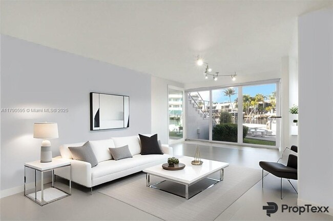 180 Isle of Venice Dr in Fort Lauderdale, FL - Building Photo - Building Photo