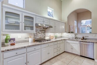 7095 N Warren Ave in Fresno, CA - Building Photo - Building Photo